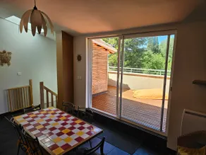 Entire house in the heart of the village for family - Image 3
