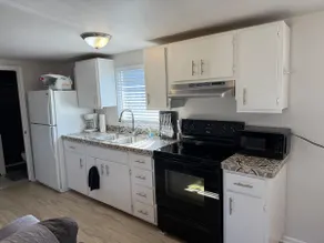 Nye Beach Cottage “D” - Image 2