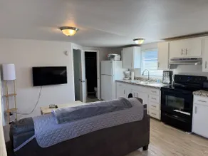 Nye Beach Cottage “D” - Image 3