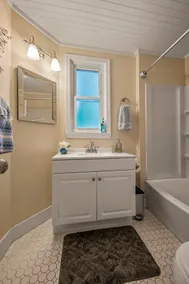 Carolina Cottage of Saluda, NC - Image 2