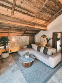Chalet Hideaway Alpine - Image 3
