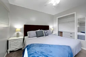 Upscale Home- Sleeps 8-Patio-10 Min to Downtown KC - Image 5