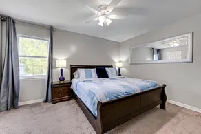 Upscale Home- Sleeps 8-Patio-10 Min to Downtown KC - Image 4
