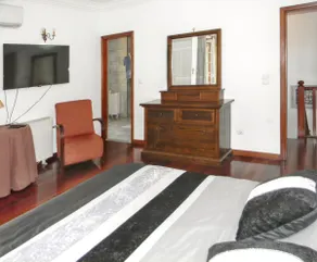 Villa in Santa Leocádia de Geraz do Lima - Image 5