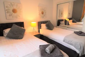 Ayr Apartment with Sea and Countryside views - Image 3