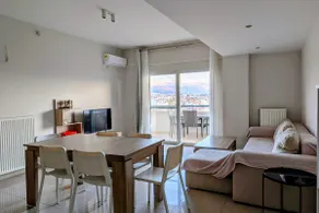 3BR Athens Skyline, Free Parking - Image 2