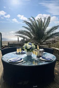 Beautiful 4 Bed Beach House - Image 3