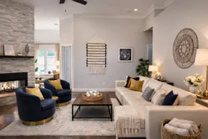 Luxury Meets Home Comfort Heated Pool & Jacuzzi - Image 4