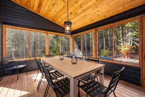 Okanagan 97: Hot Tub, Pool Table & Summer Views - Image 4