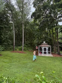 Creekside Cottage: Private Hot Tub Retreat - Image 3