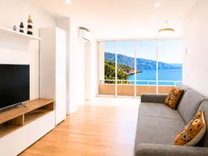 ⭑ Sea views + private beach. What else? ⭑ - Image 4