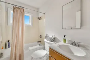 Downtown Arcata Farmers Market Apartment - Image 4