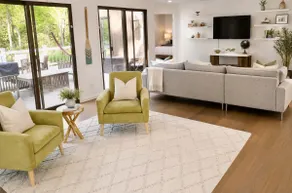 East Hampton Beach House · Heated Pool, Bay Beach Club, Pet Friendly - Image 3