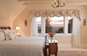 Country retreat with Views, Hiking and Hudson - Image 3