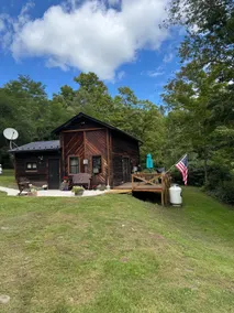 The Railroad Scale House: 40 private acres & creek - Image 3