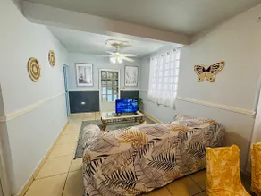 2 Bedroom/10 Min to Beach/20 Min to airport/WIFI - Image 3