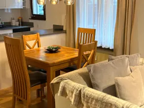 Modern Täsch Apartment with Free Parking - Image 4