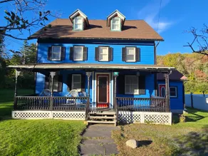 Country Catskill House Hunter Mountain Heated Pool - Image 2