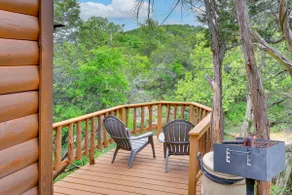 Cedar Falls Cabin: Nestled by Honey Creek - Image 2