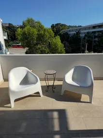 Breezy Apartment – Bright & Beachy w/ 2 Balconies - Image 3