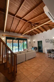 Country house - Image 2