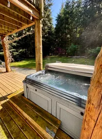 The Lodge at Waters Edge - Image 2