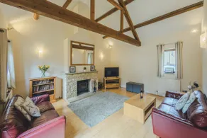 Stunning Barn Conversion in Heart of the Cotswolds - Image 3