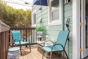Bubble House Upstairs Flat - 2 BR 1 BTH by Beach - Image 5