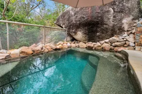 TREETOPS YOUR ISLAND HOME - Image 2