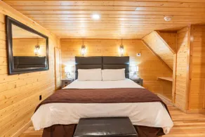 Chestnut Premier, Beautiful Lakeside Log Cabin - Image 5