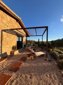 Spectacular Private Estate with Views of Gredos - Image 2