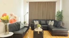 5mins to Airport, City & Beaches. Gem in Richmond - Image 3