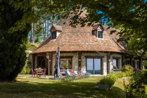 Le Paradis de Lucile - Vue de rêve - La Roche Guyon - Paris 1h - Giverny 10 mn - 12 personnes - 5 chambres - 3 sdb - pétanque - babyfoot - balançoires - ping pong - tennis- cuisine ultra équipée - borne électrique - Image 2