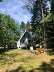 Morgan’s Cozy A-frame: near golf skiing & downtown - Image 2