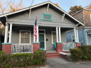 Pet-friendly beach cottage close to downtown - Image 2