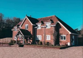 Langford farmhouse - New Forest National Park Luxury 4bd, hot tub, cinema, 10 acres - Image 2