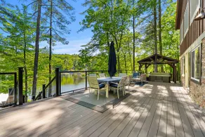 Lakefront Home-Stunning Views-Hot Tub, 3100 sqft! - Image 5