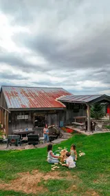 Jack Cabin Modern Cabin for Families Close to Skiing with Hot Tub and Firepit - Image 4