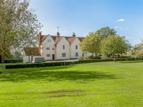 8 bedroom accommodation in Pattiswick, near Coggeshall - Image 2