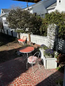 Charming Cottage in Historic Downtown Beaufort - Image 3
