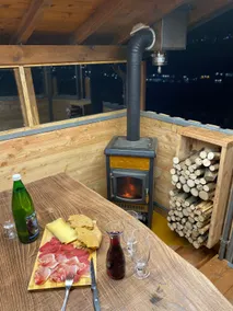 Appartement \"Il Giardino\" avec vue sur les montagnes, terrasse privée et Wi-Fi - Image 3