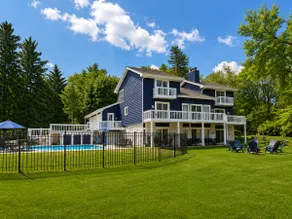 Newly Remodeled in Pistakee Bay on the Chain O' Lakes - Image 4