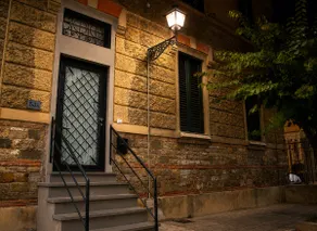 Bronzino 53 - Flat with Parking - Image 3