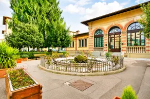 Bronzino 53 - Flat with Parking - Image 5