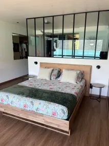 Chic cocoon, Lakeside with Jacuzzi and Sauna - Image 5