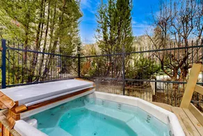 3BR mountain-view condo w/ hot tub - walk to lifts - Image 2