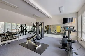 3BR mountain-view condo w/ hot tub - walk to lifts - Image 3