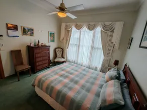 High Street Home Stay with an Om vibe! - Image 4