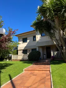 House in Baiona | Spacious and well-connected - Image 2