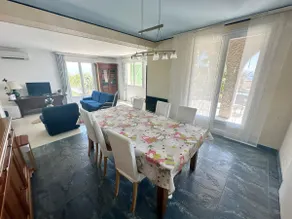 Les Thermes – Large Villa with Pool in a Green Setting - Image 5